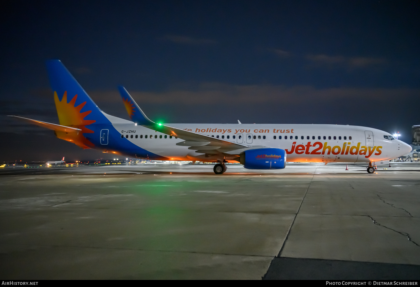 Aircraft Photo of G-JZHU | Boeing 737-800 | Jet2 Holidays | AirHistory.net #626446