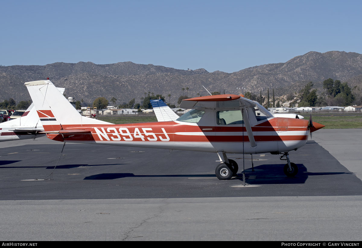Aircraft Photo of N3945J | Cessna 150G | AirHistory.net #626477