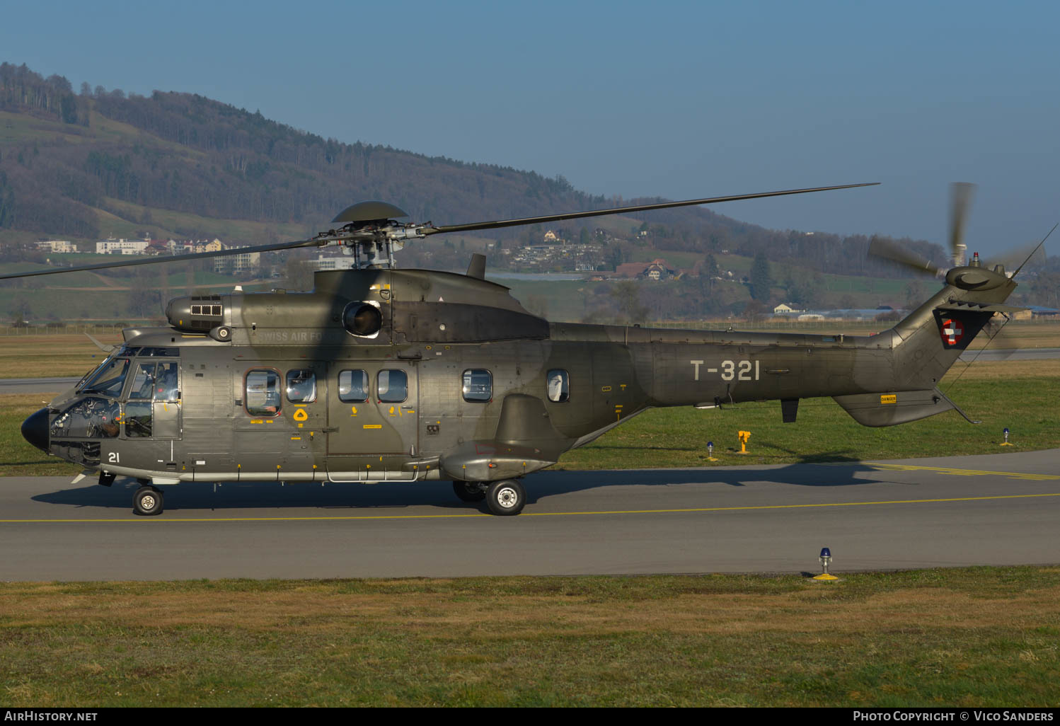 Aircraft Photo of T-321 | Aerospatiale TH06 Super Puma (AS-332M1) | Switzerland - Air Force | AirHistory.net #626482