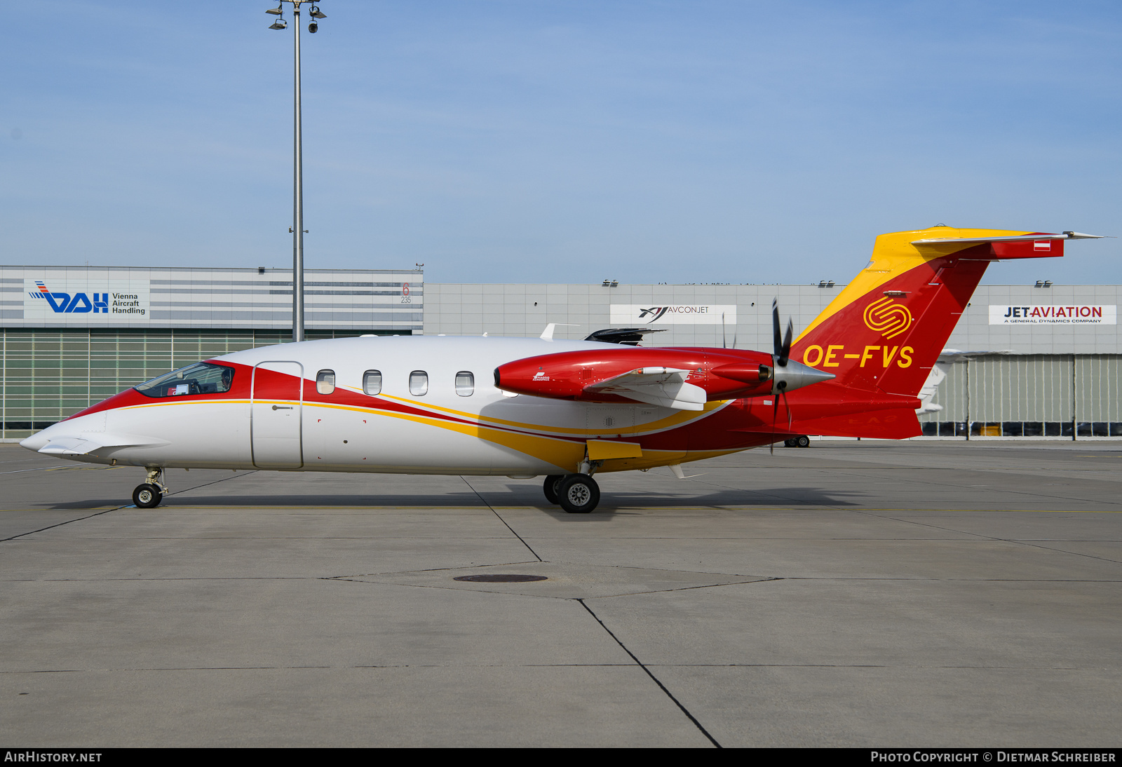 Aircraft Photo of OE-FVS | Piaggio P-180 Avanti | Wind Jet Platinum Line | AirHistory.net #626486