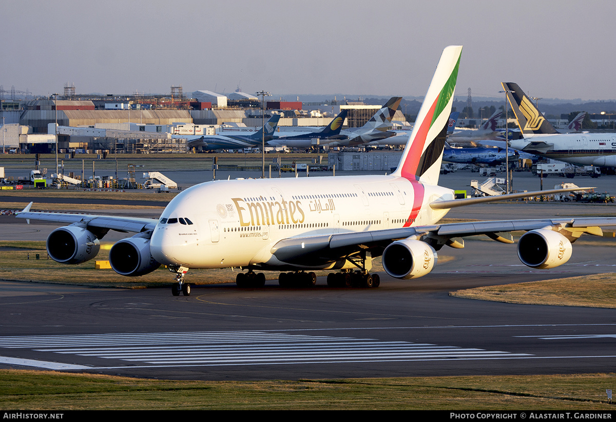 Aircraft Photo of A6-EEB | Airbus A380-861 | Emirates | AirHistory.net #626586