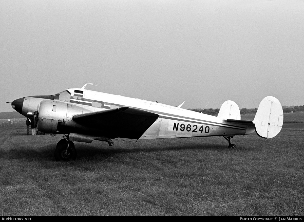 Aircraft Photo of N96240 | Beech D18S | AirHistory.net #626651