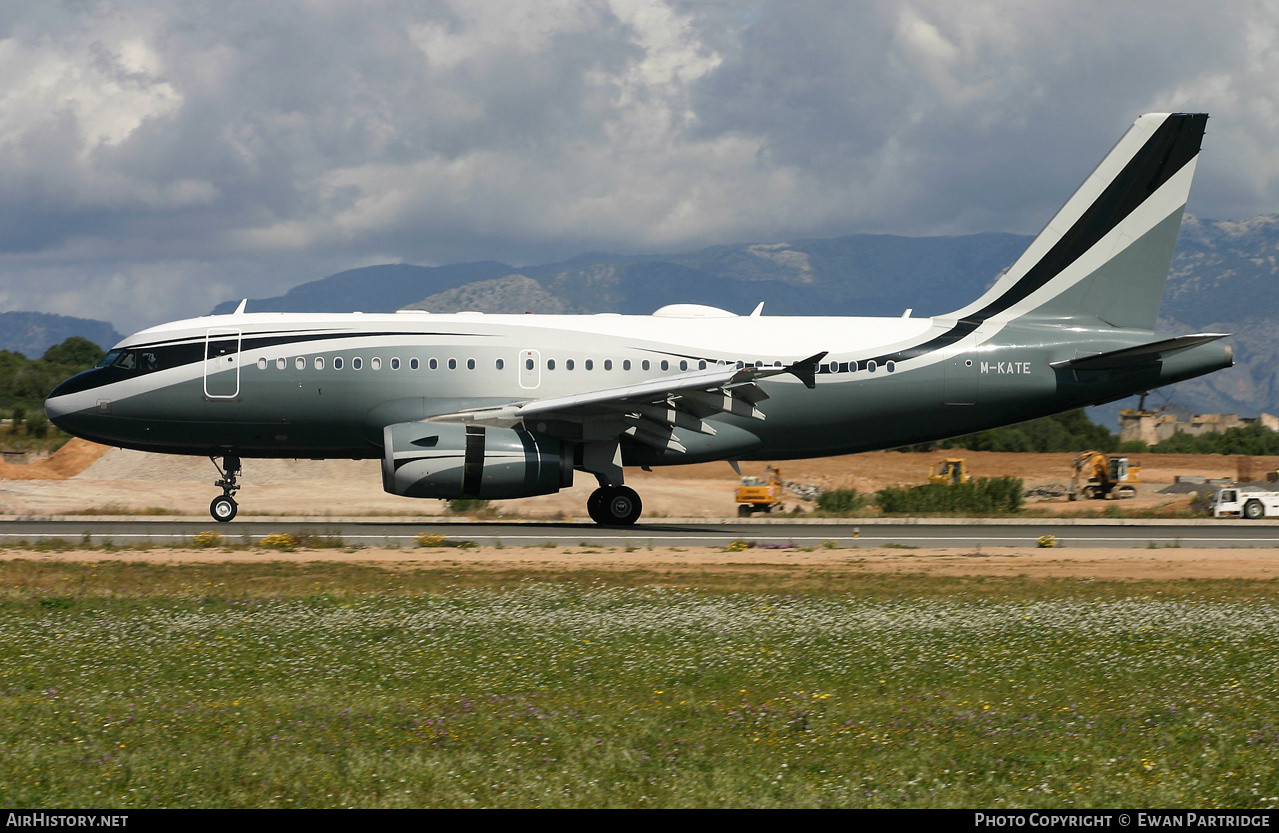 Aircraft Photo of M-KATE | Airbus ACJ319 (A319-133/CJ) | AirHistory.net #626657