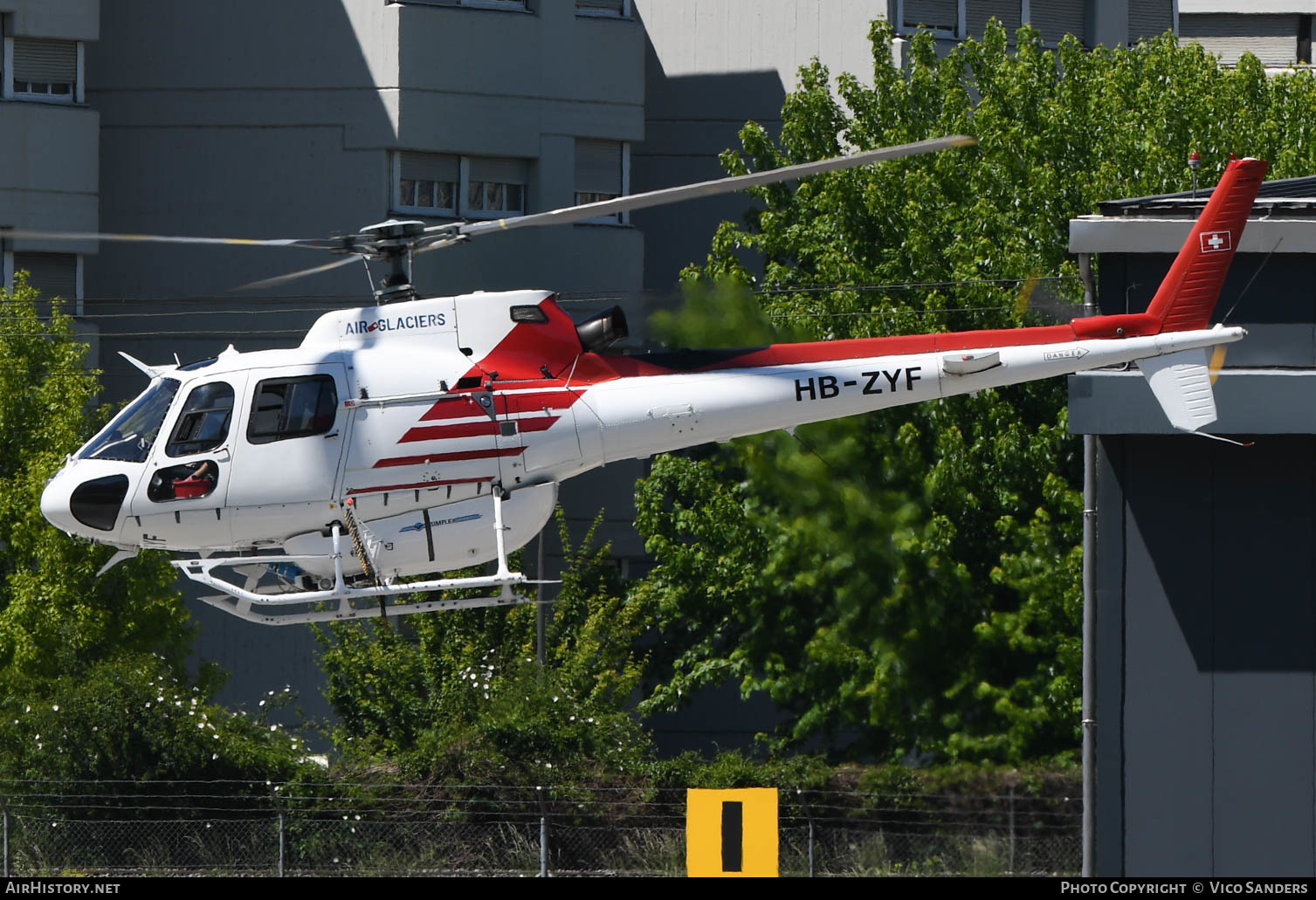 Aircraft Photo of HB-ZYF | Eurocopter AS-350B-2 Ecureuil | Air Glaciers | AirHistory.net #626710