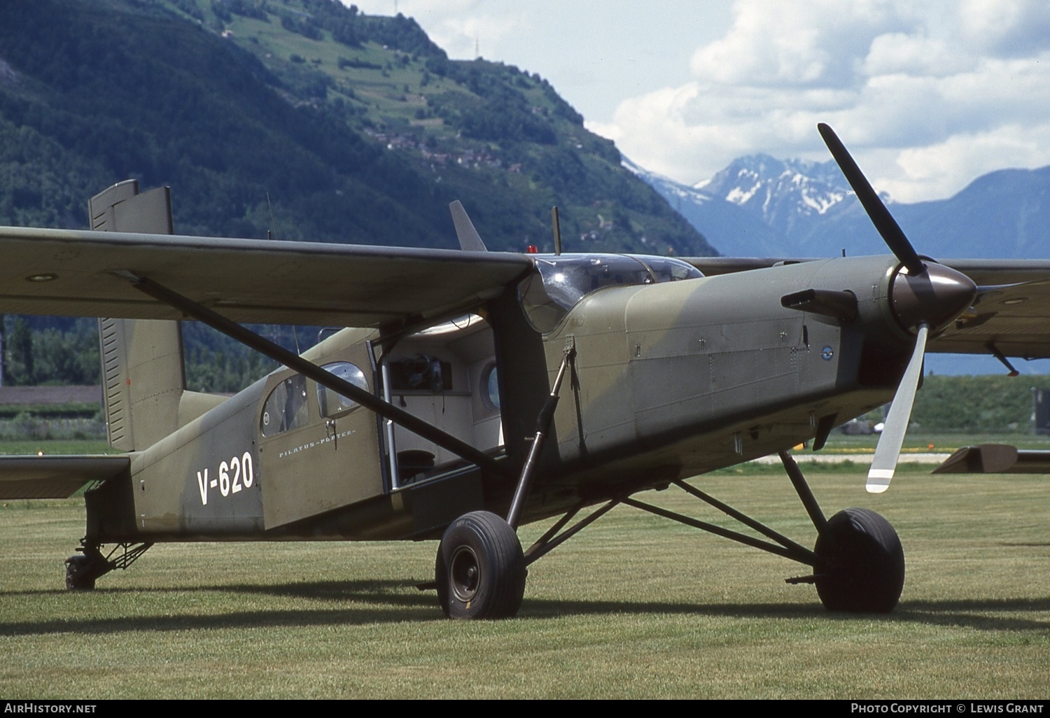 Aircraft Photo of V-620 | Pilatus PC-6/B2-H2M-1 Turbo Porter | Switzerland - Air Force | AirHistory.net #626781