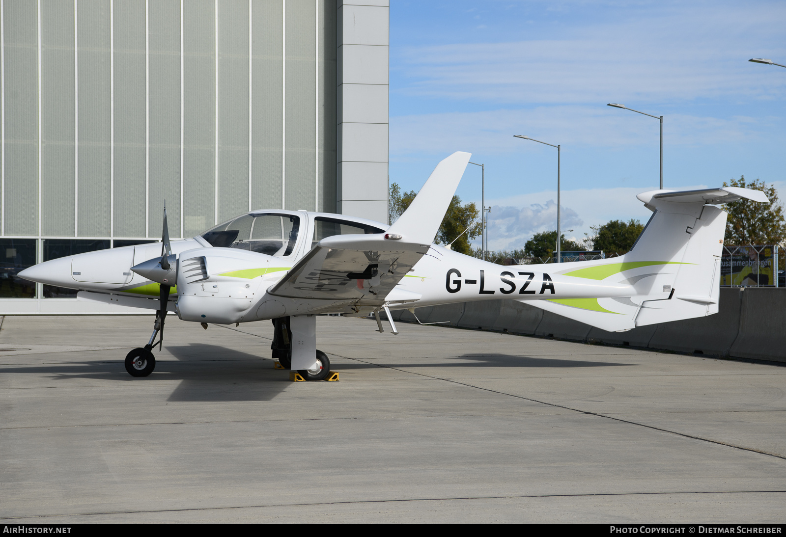 Aircraft Photo of G-LSZA | Diamond DA42 NG Twin Star | AirHistory.net #626787