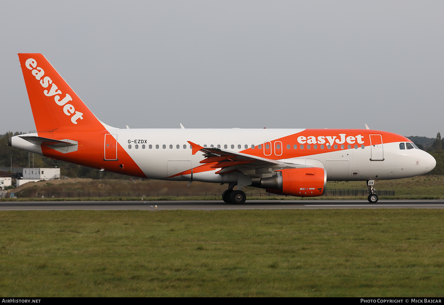 Aircraft Photo of G-EZDX | Airbus A319-111 | EasyJet | AirHistory.net #626880