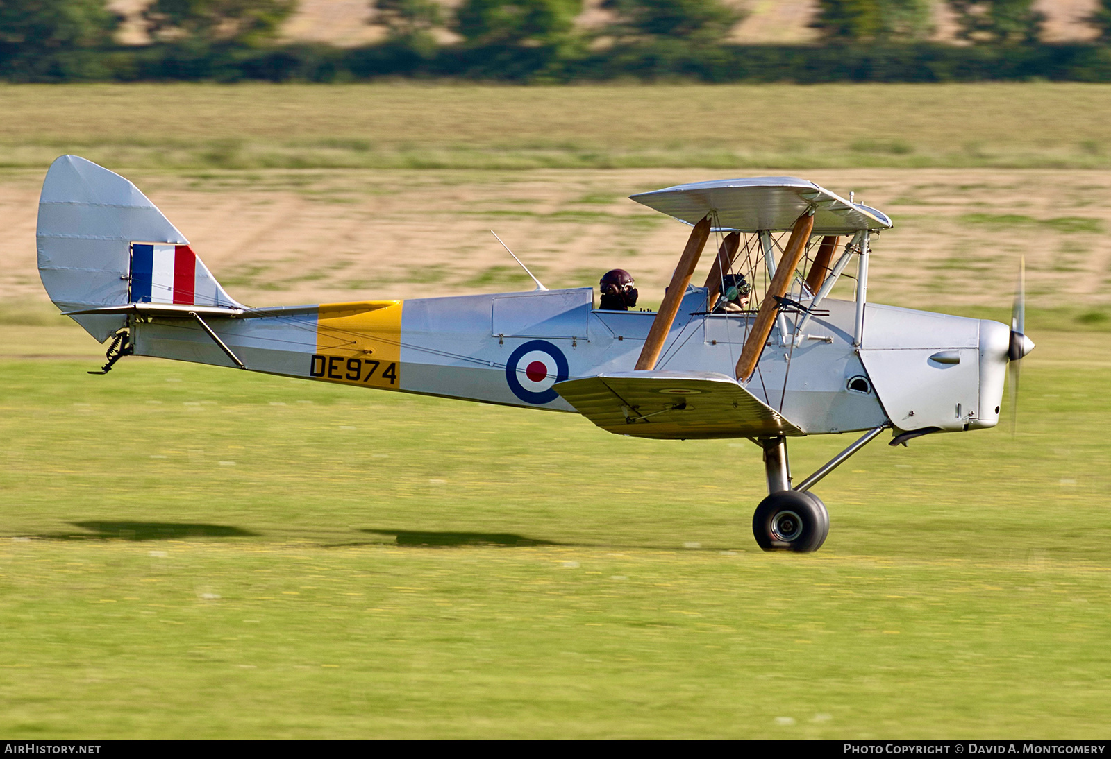 Aircraft Photo of G-ANZZ / DE974 | De Havilland D.H. 82A Tiger Moth II | UK - Air Force | AirHistory.net #626881