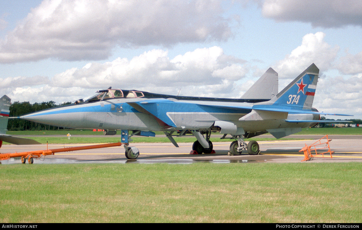 Aircraft Photo of 374 white | Mikoyan-Gurevich MiG-31 | Russia - Air Force | AirHistory.net #626990