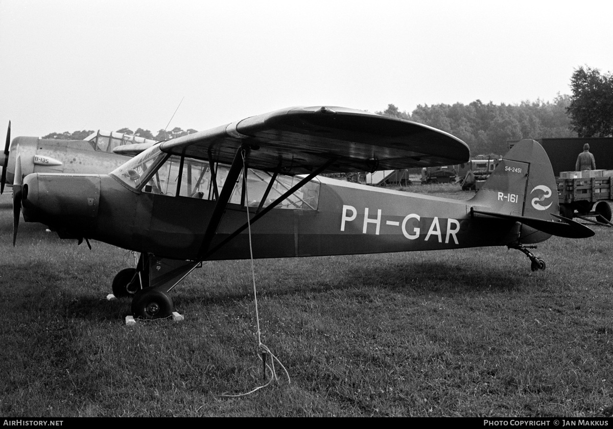 Aircraft Photo of PH-GAR / R-161 | Piper L-21B Super Cub | Stichting Vliegsport Gilze-Rijen | AirHistory.net #627055