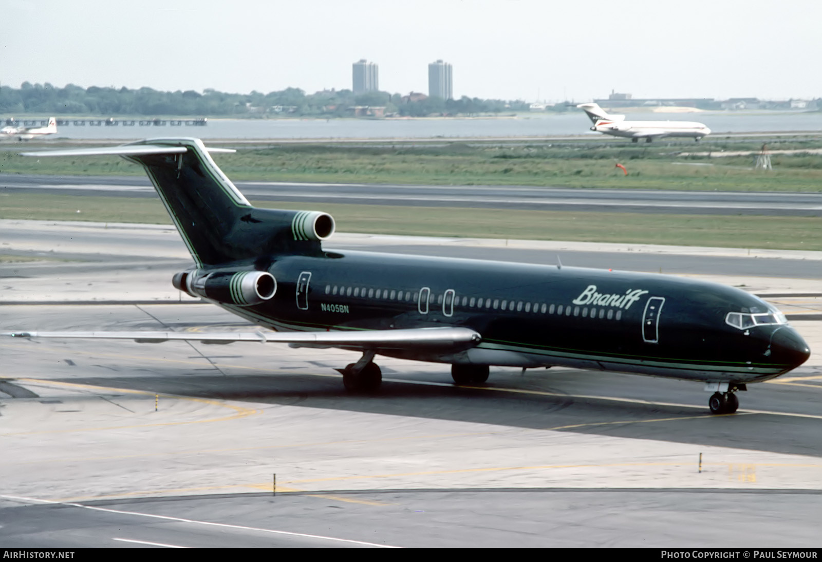 Aircraft Photo of N405BN | Boeing 727-2B7 | Braniff International Airways | AirHistory.net #627111
