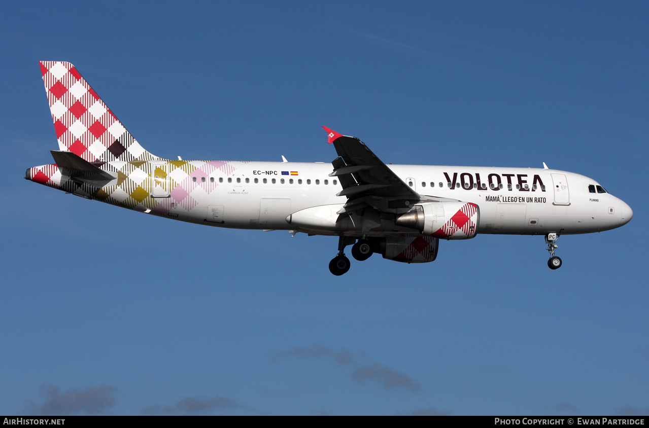 Aircraft Photo of EC-NPC | Airbus A320-214 | Volotea | AirHistory.net #627207