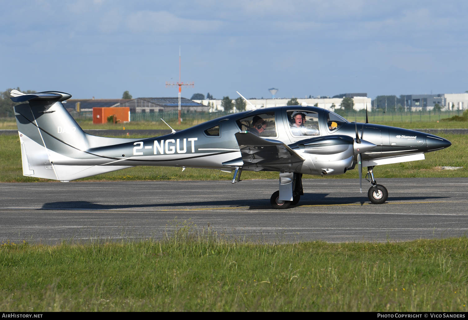 Aircraft Photo of 2-NGUT | Diamond DA62 | AirHistory.net #627226