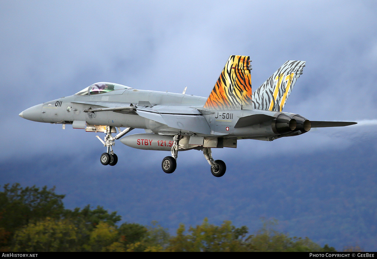 Aircraft Photo of J-5011 | McDonnell Douglas F/A-18C Hornet | Switzerland - Air Force | AirHistory.net #627255