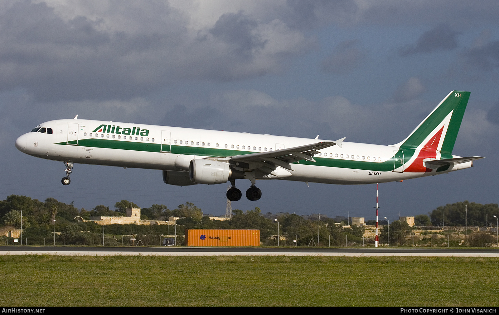 Aircraft Photo of EI-IXH | Airbus A321-112 | Alitalia | AirHistory.net #627403