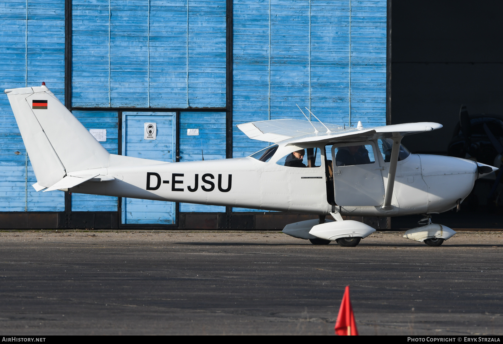 Aircraft Photo of D-EJSU | Reims F172H Skyhawk | AirHistory.net #627415
