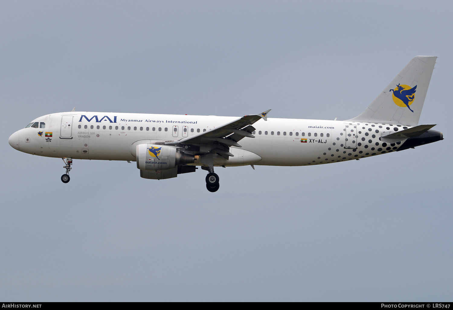 Aircraft Photo of XY-ALJ | Airbus A320-214 | Myanmar Airways International - MAI | AirHistory.net #627454