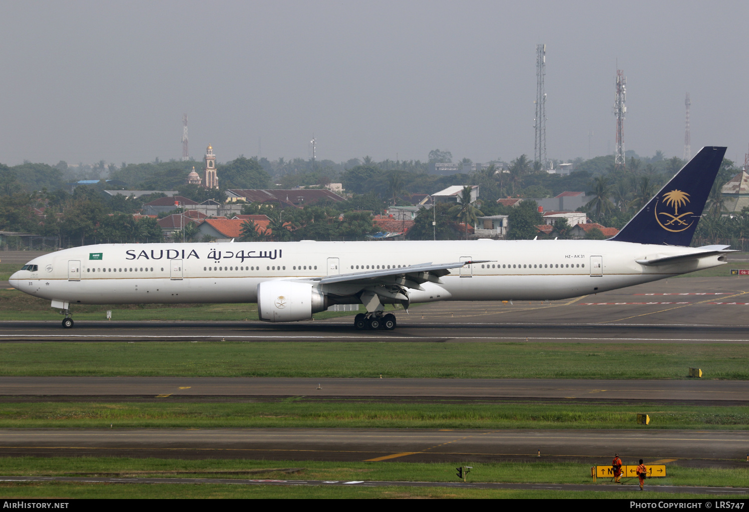Aircraft Photo of HZ-AK31 | Boeing 777-368/ER | Saudia - Saudi Arabian Airlines | AirHistory.net #627459