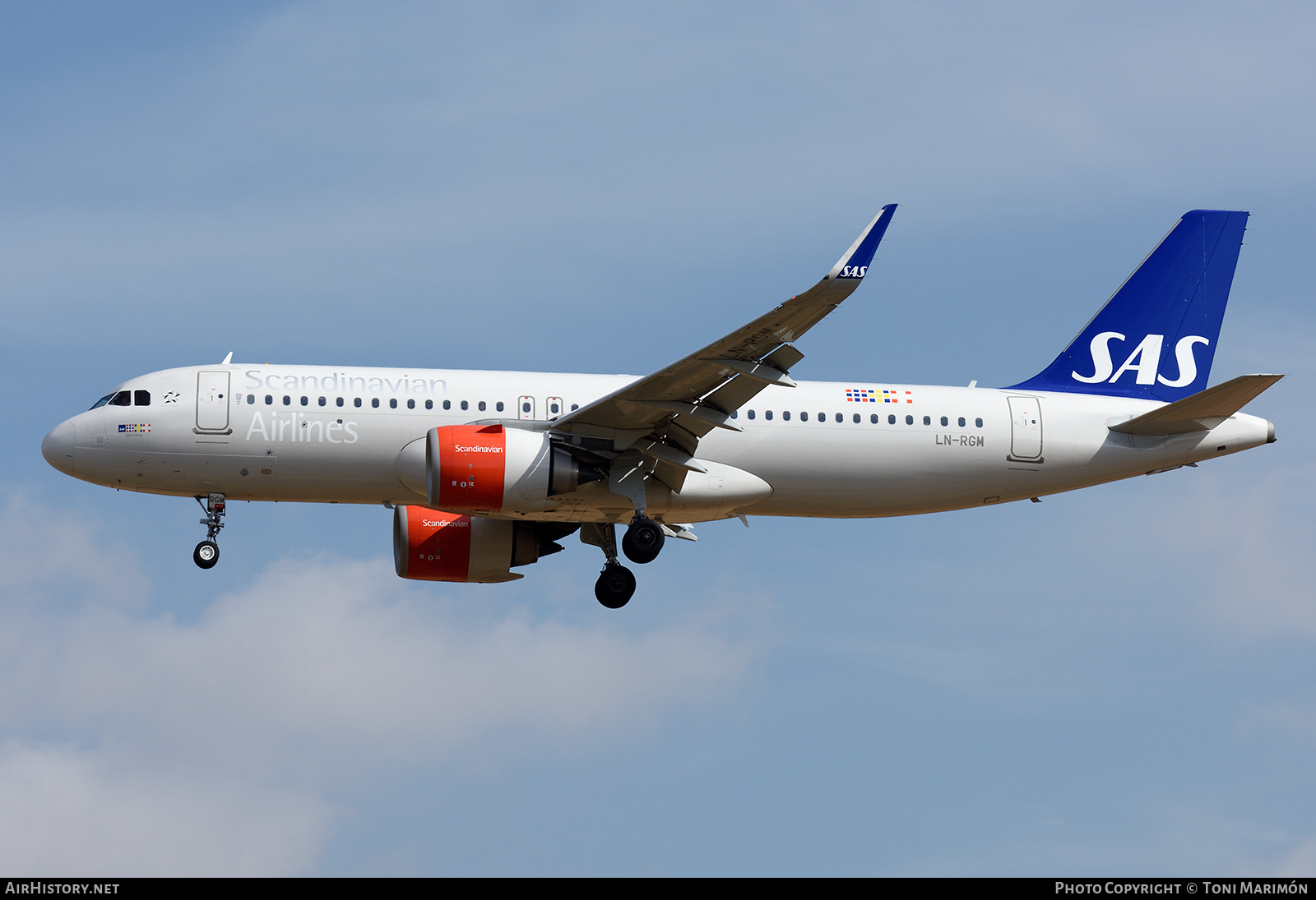Aircraft Photo of LN-RGM | Airbus A320-251N | Scandinavian Airlines - SAS | AirHistory.net #627539