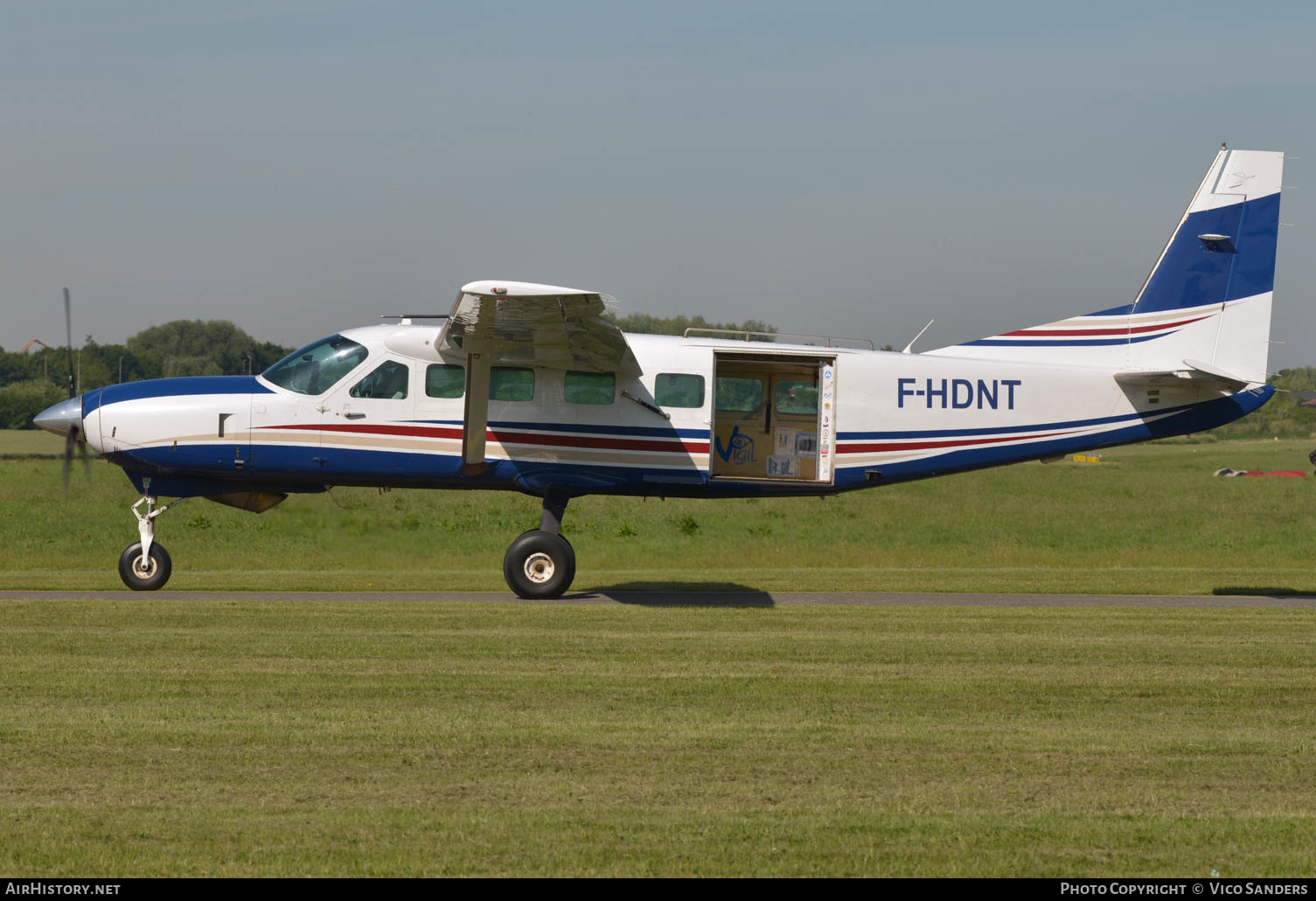 Aircraft Photo of F-HDNT | Cessna 208B Grand Caravan | AirHistory.net #627584
