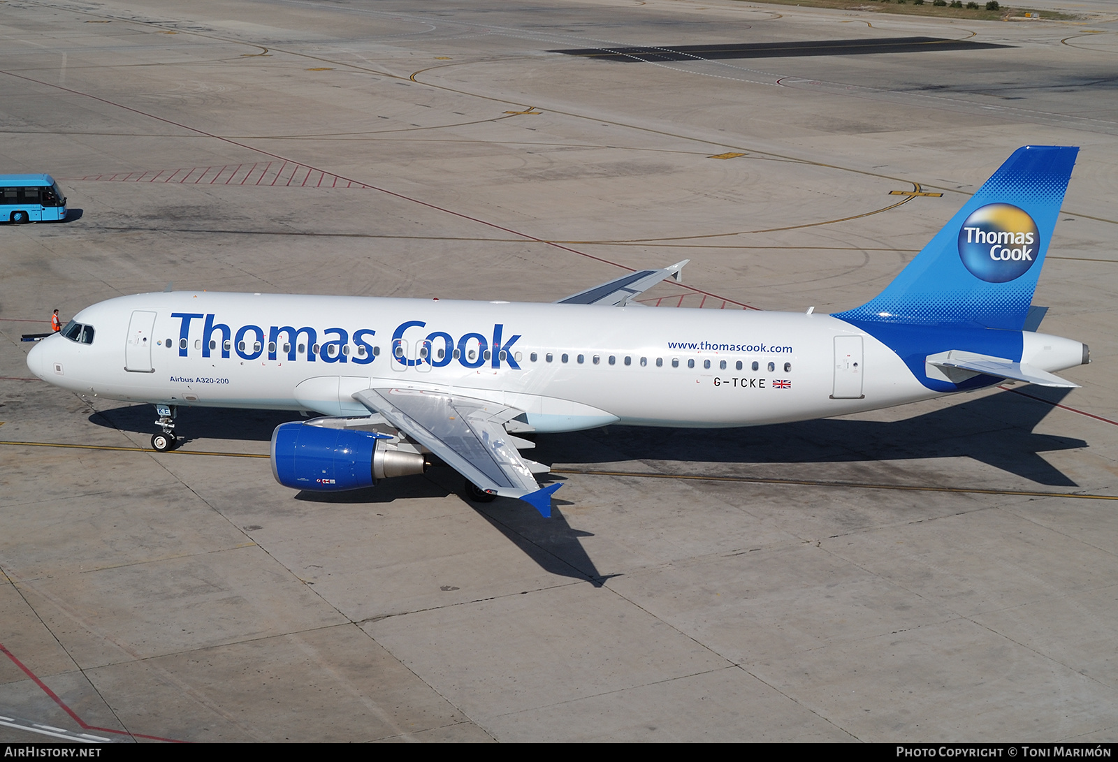 Aircraft Photo of G-TCKE | Airbus A320-214 | Thomas Cook Airlines | AirHistory.net #627592