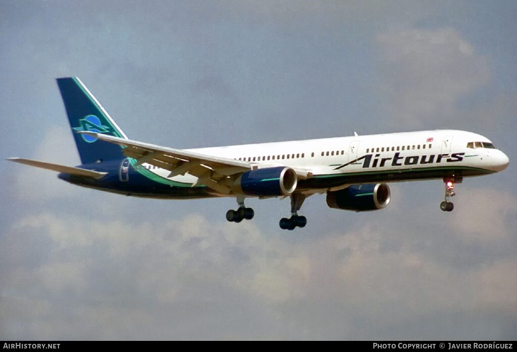 Aircraft Photo of G-CSVS | Boeing 757-236 | Airtours International | AirHistory.net #627609