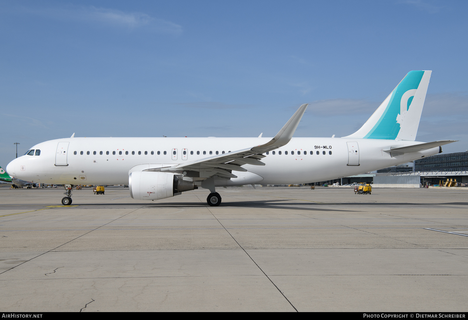Aircraft Photo of 9H-MLO | Airbus A320-214 | AirHistory.net #627622