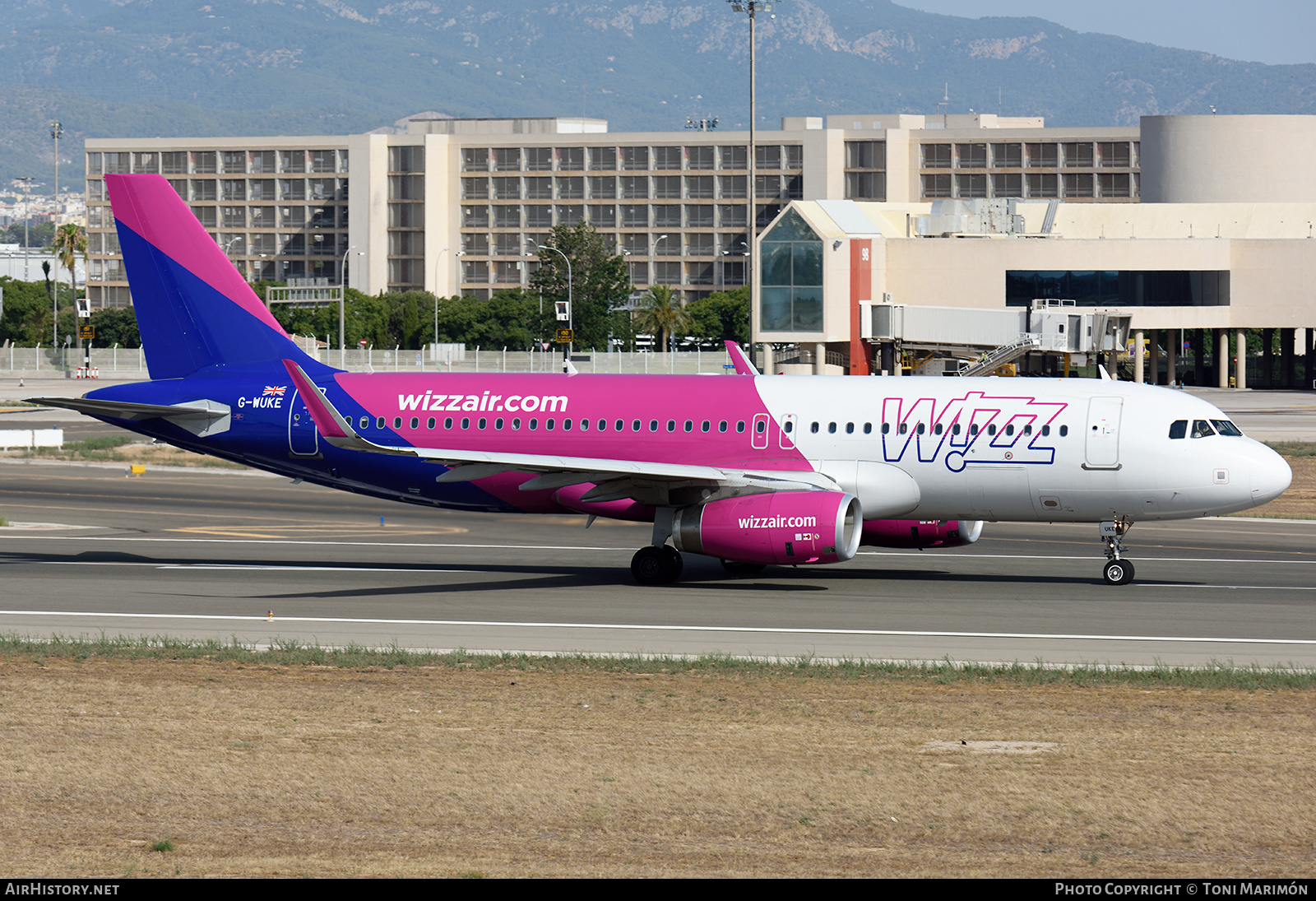 Aircraft Photo of G-WUKE | Airbus A320-232 | Wizz Air | AirHistory.net #627631