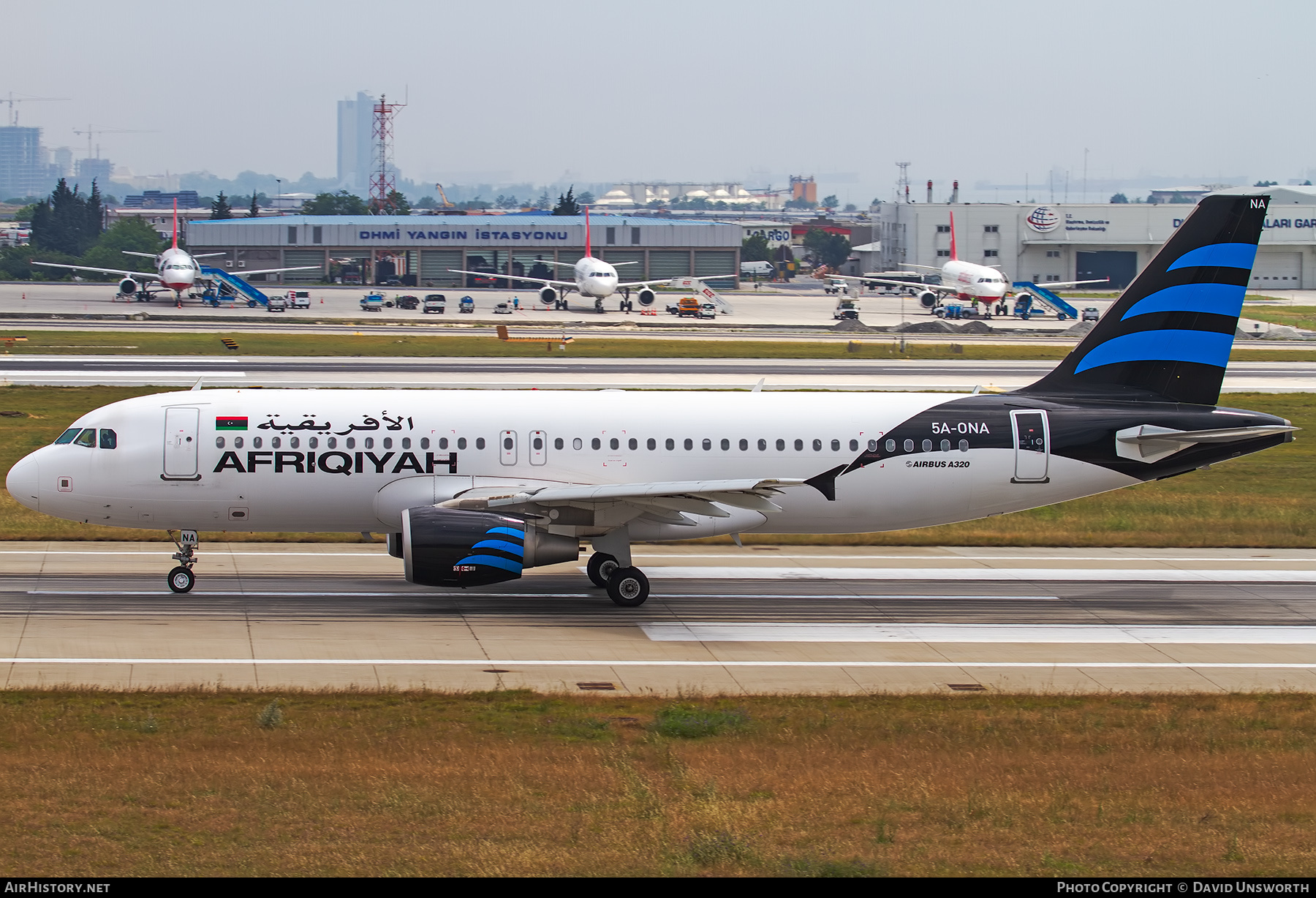 Aircraft Photo of 5A-ONA | Airbus A320-214 | Afriqiyah Airways | AirHistory.net #627690