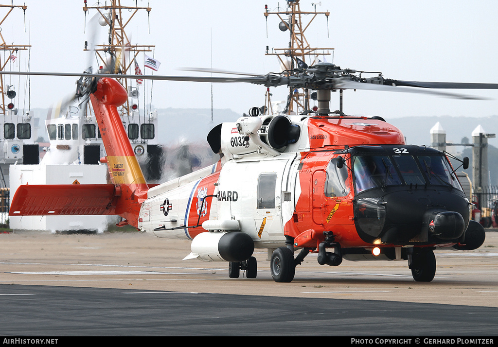 Aircraft Photo of 6032 | Sikorsky HH-60J Jayhawk (S-70B-5) | USA - Coast Guard | AirHistory.net #627693