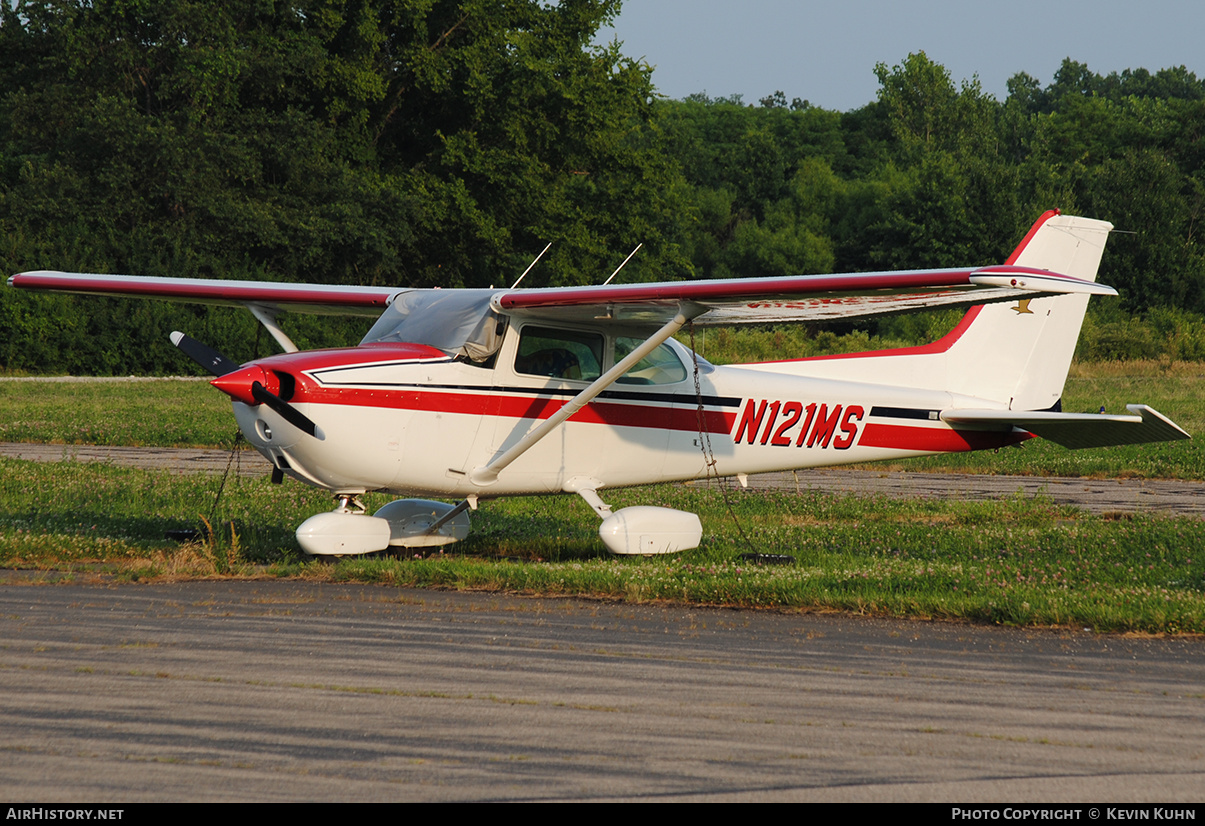 Aircraft Photo of N121MS | Cessna 172N Skyhawk | AirHistory.net #627713