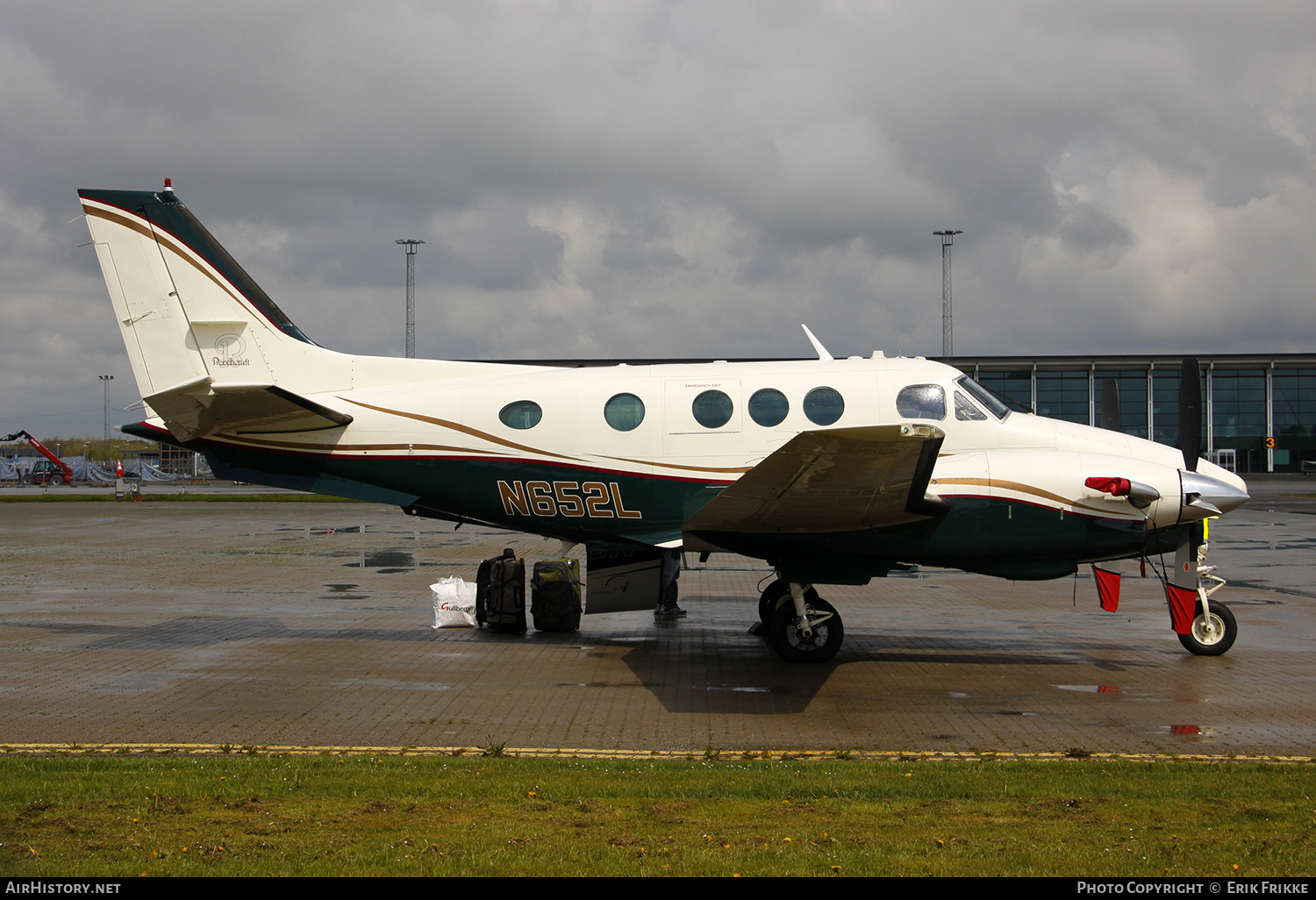 Aircraft Photo of N652L | Beech E90 King Air | AirHistory.net #627739