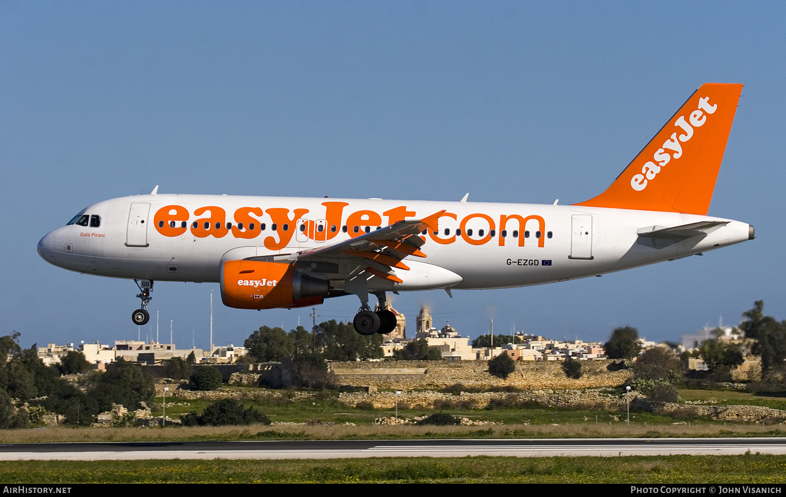 Aircraft Photo of G-EZGD | Airbus A319-111 | EasyJet | AirHistory.net #627746