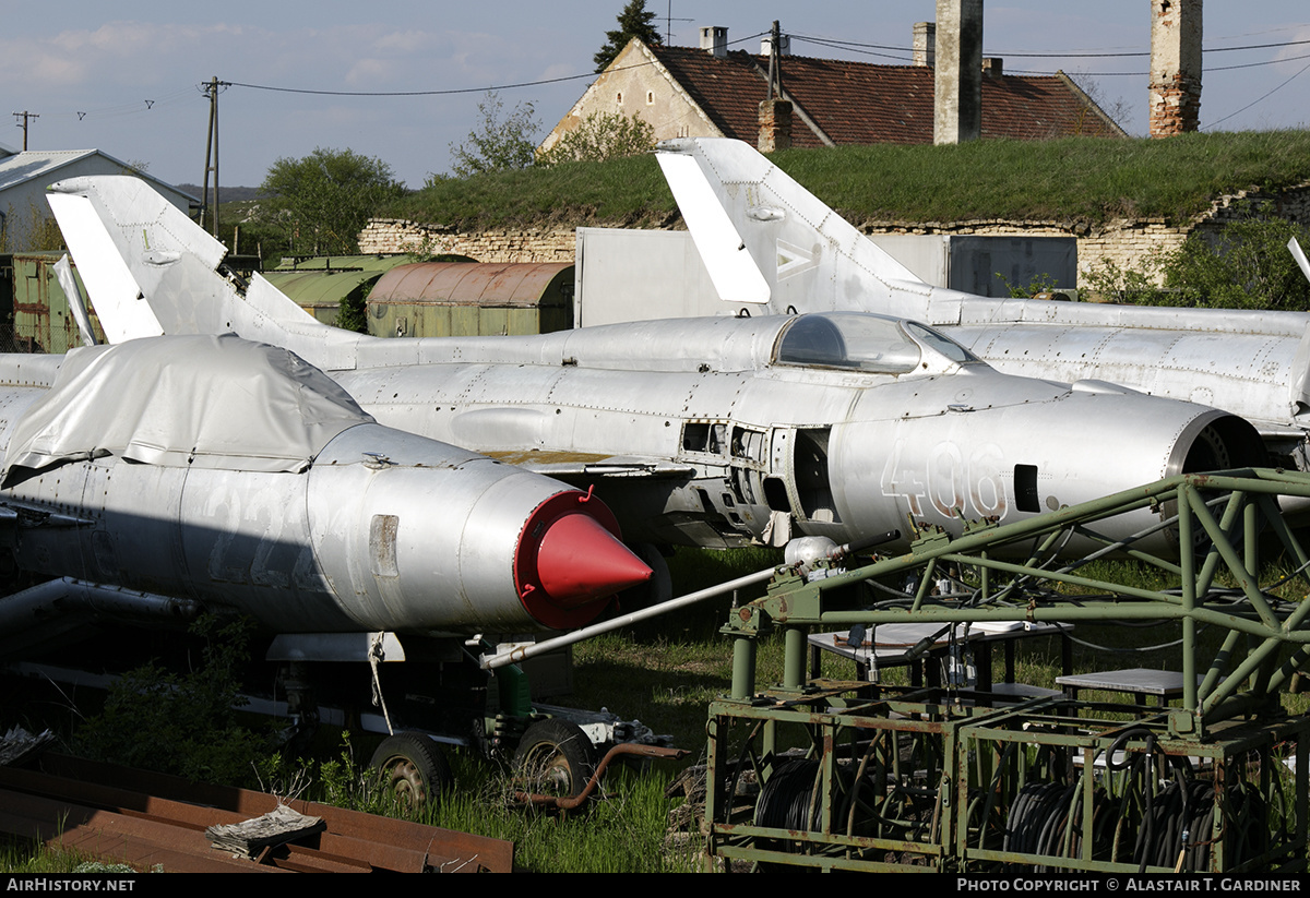 Aircraft Photo of 406 | Mikoyan-Gurevich MiG-21PF | Hungary - Air Force | AirHistory.net #627750