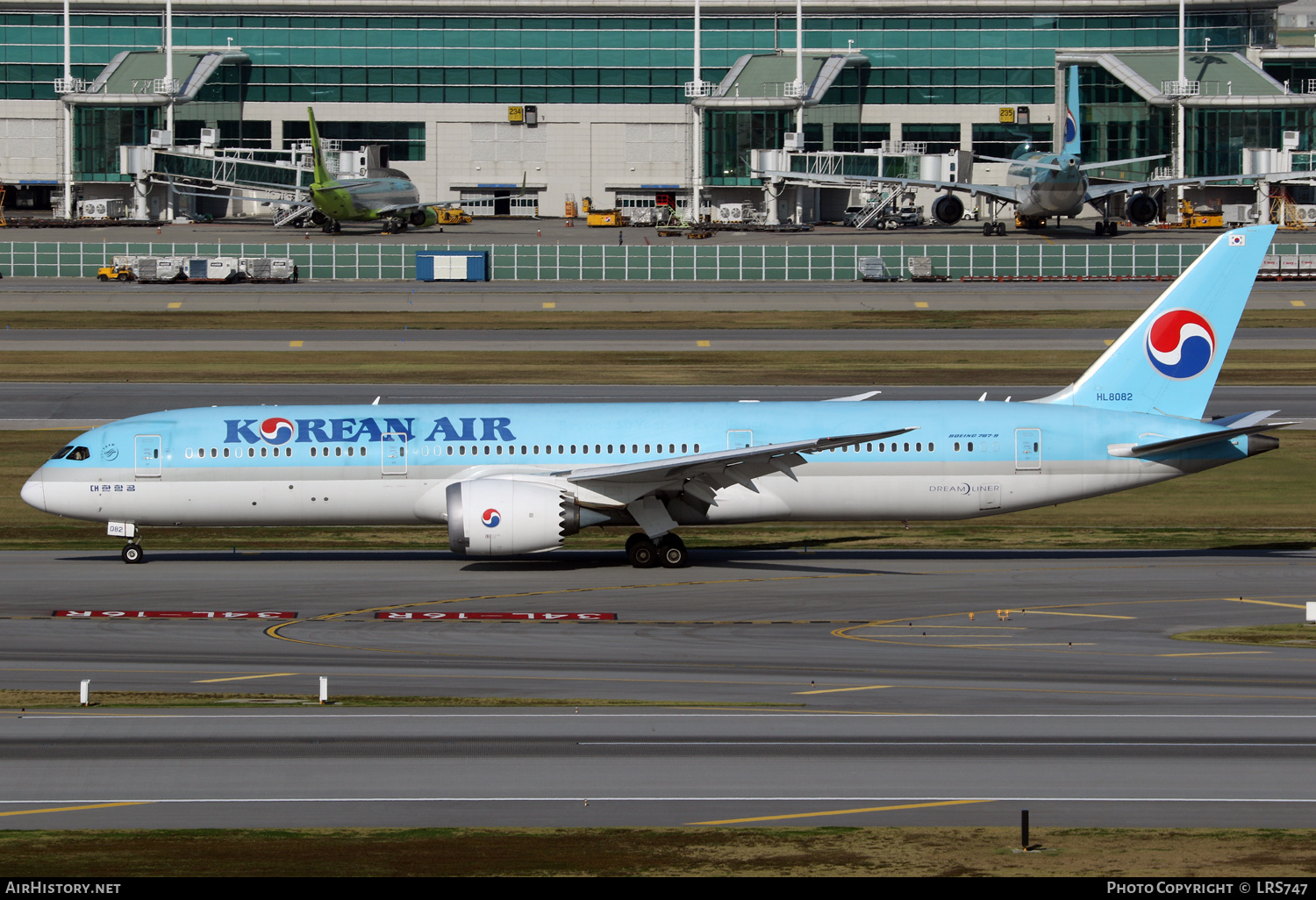 Aircraft Photo of HL8082 | Boeing 787-9 Dreamliner | Korean Air | AirHistory.net #627917