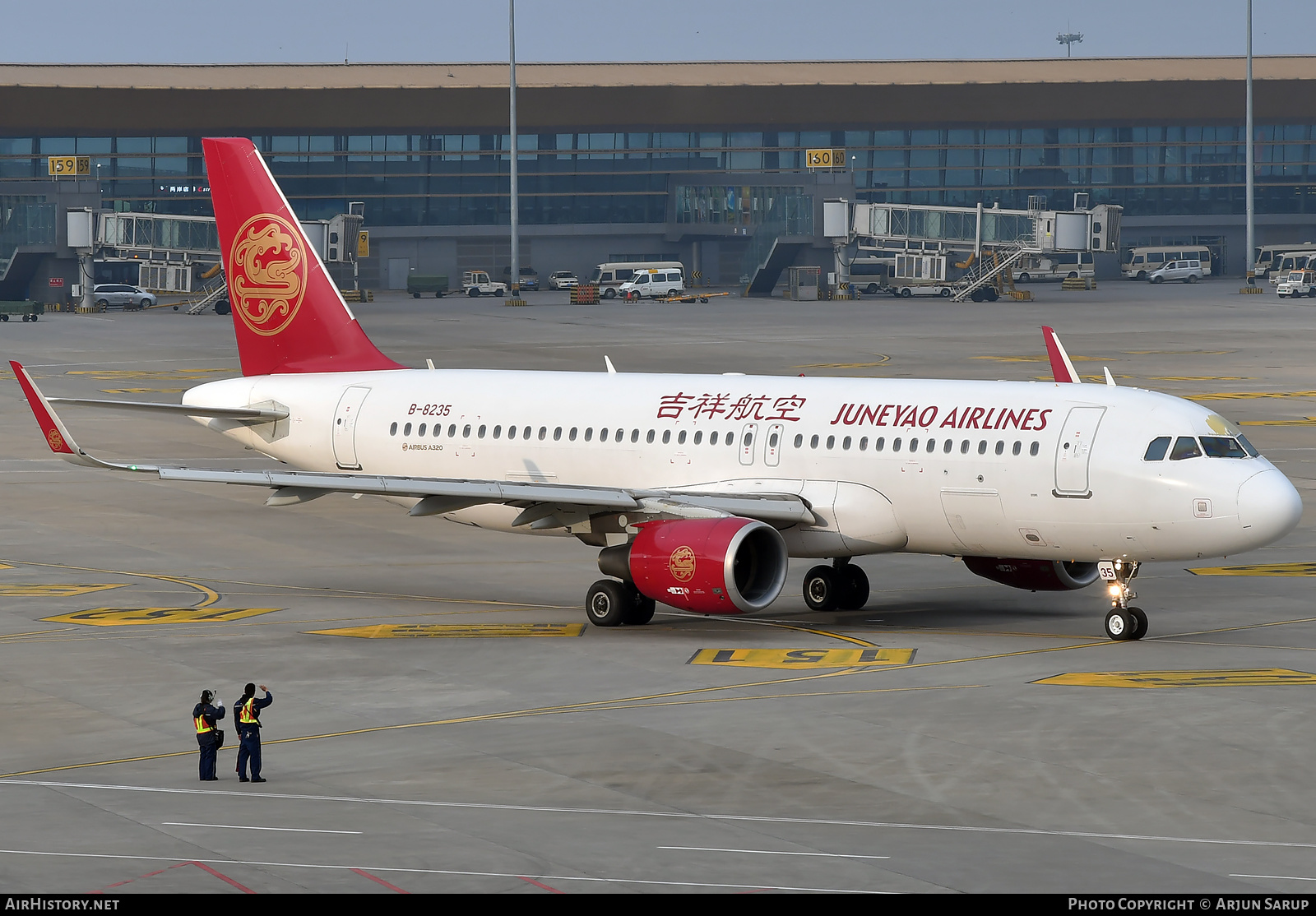 Aircraft Photo of B-8235 | Airbus A320-214 | Juneyao Airlines | AirHistory.net #628008