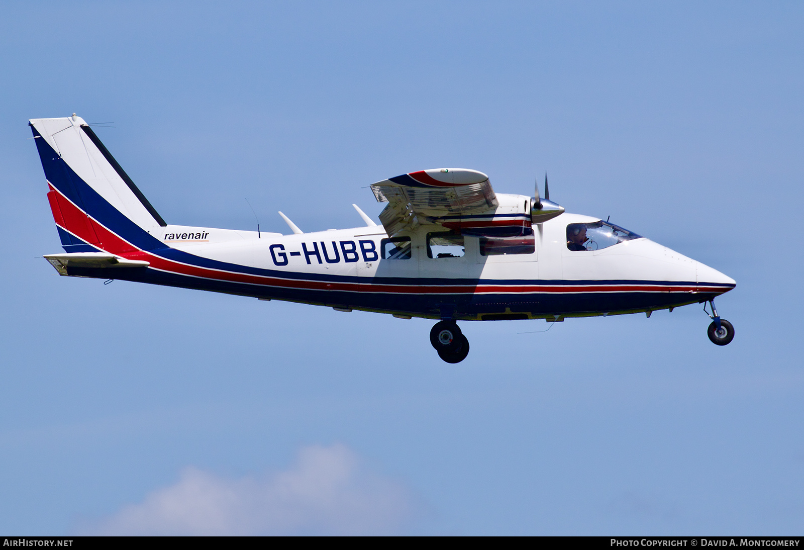 Aircraft Photo of G-HUBB | Partenavia P-68B Victor | Ravenair | AirHistory.net #628090