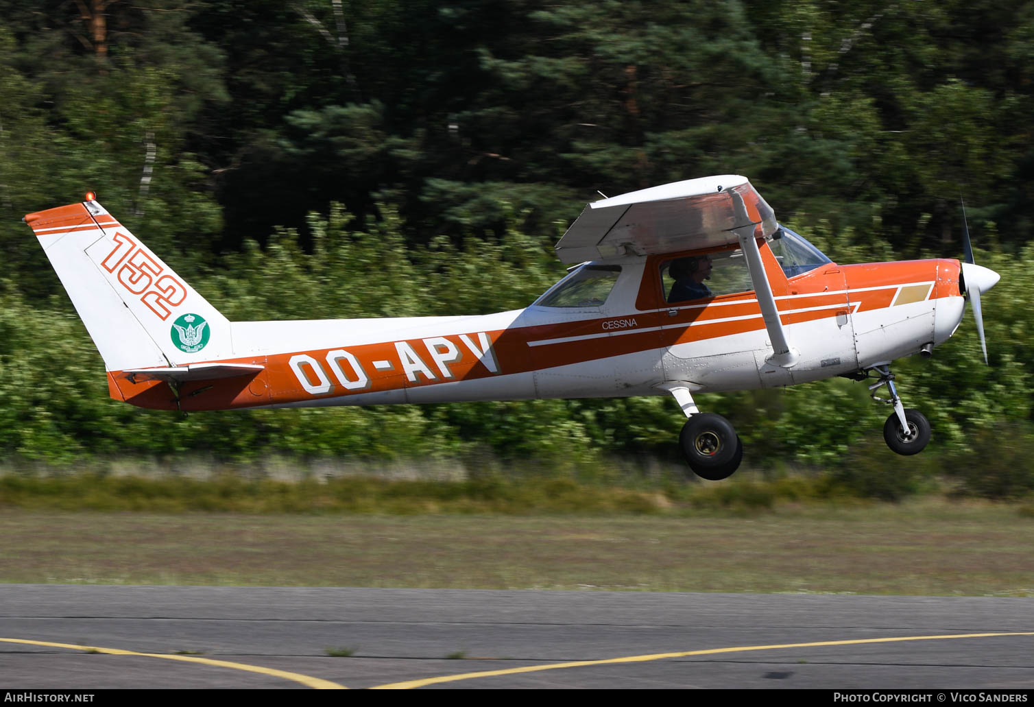 Aircraft Photo of OO-APV | Cessna 152 | AirHistory.net #628171