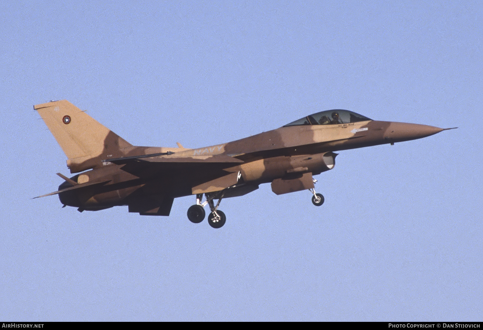 Aircraft Photo of 163268 | General Dynamics F-16N Fighting Falcon | USA - Navy | AirHistory.net #628340