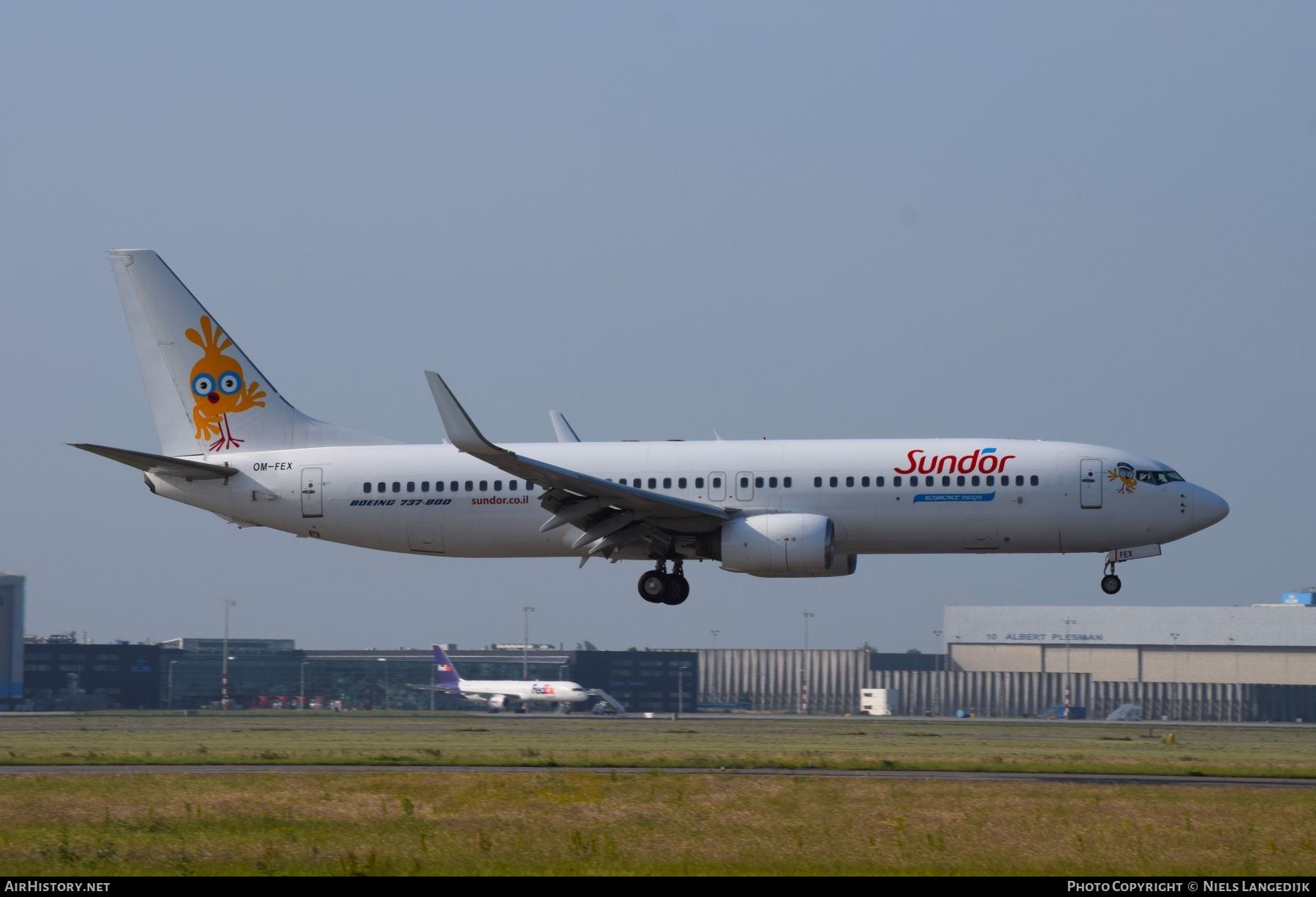 Aircraft Photo of OM-FEX | Boeing 737-8Q8 | Sun d'Or International Airlines | AirHistory.net #628343