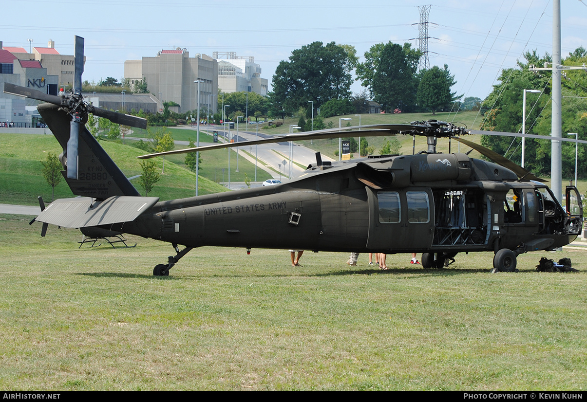 Aircraft Photo of 01-26880 | Sikorsky UH-60L Black Hawk (S-70A) | USA - Army | AirHistory.net #628381