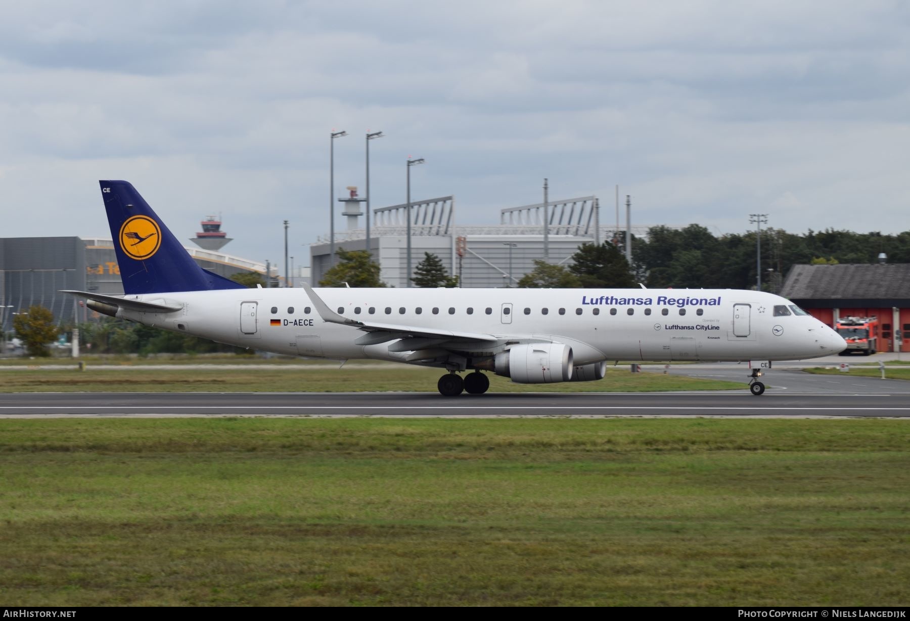 Aircraft Photo of D-AECE | Embraer 190LR (ERJ-190-100LR) | Lufthansa Regional | AirHistory.net #628457