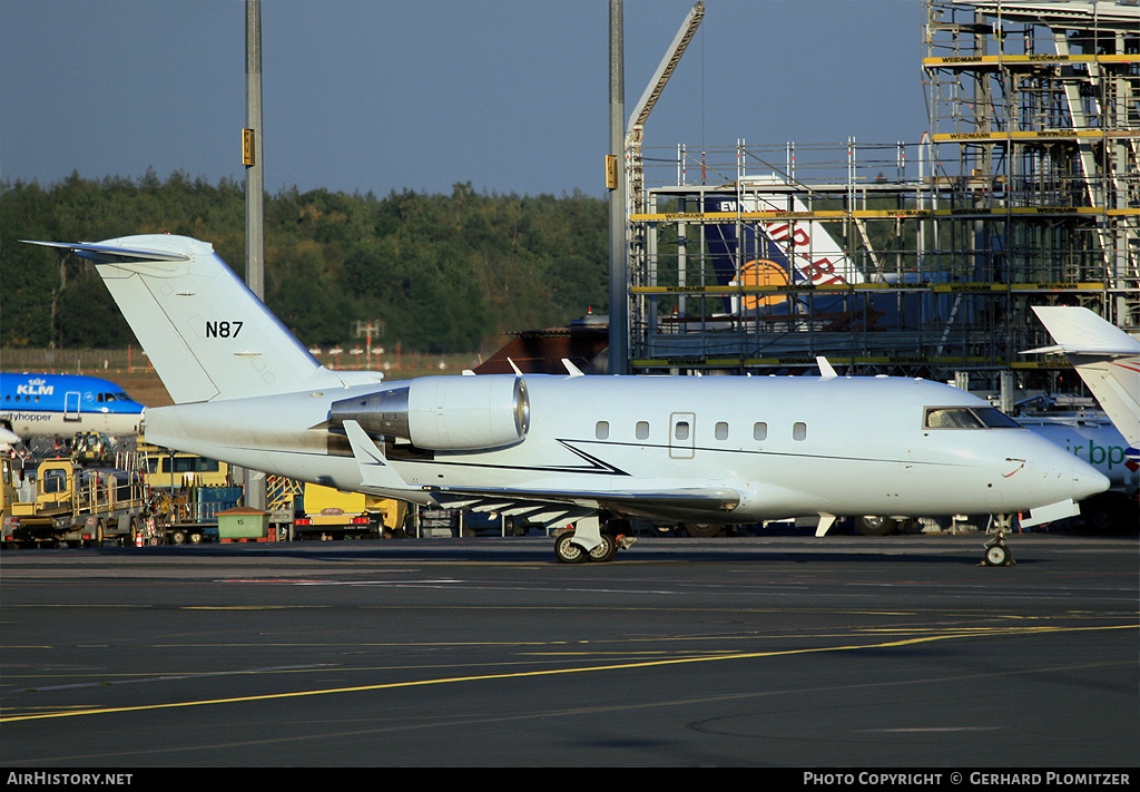 Aircraft Photo of N87 | Canadair Challenger 601-3R (CL-600-2B16) | FAA - Federal Aviation Administration | AirHistory.net #628507