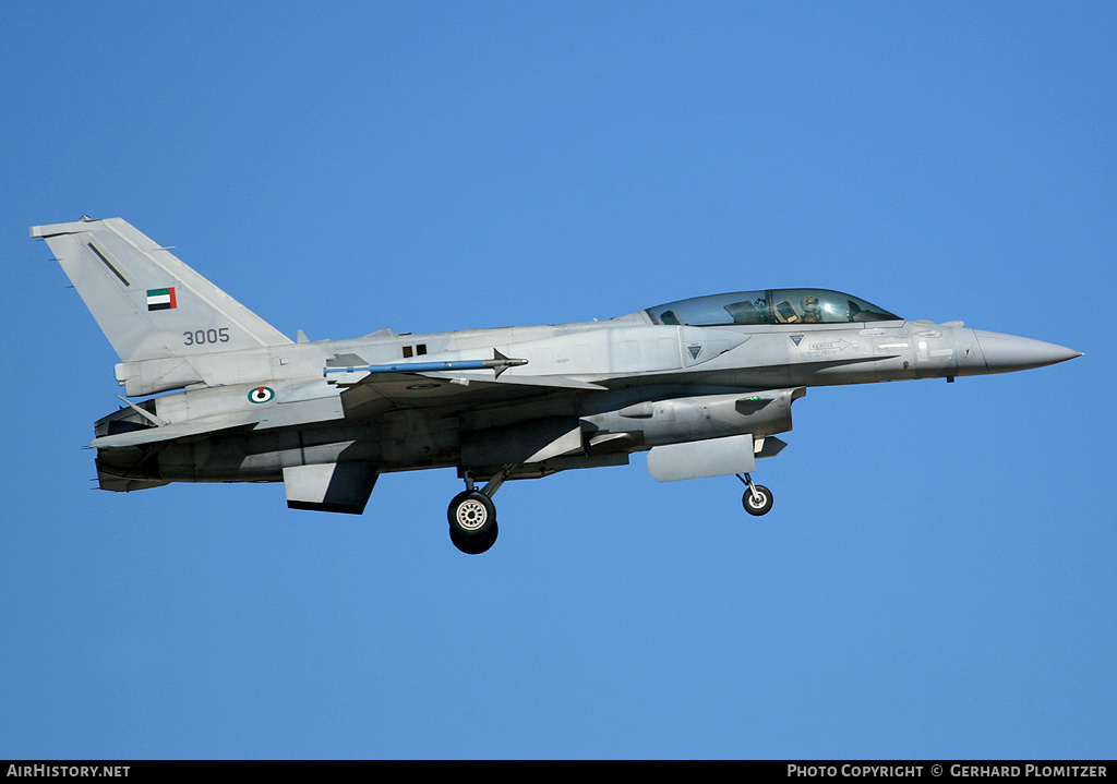 Aircraft Photo of 3005 | Lockheed Martin F-16F Fighting Falcon | United Arab Emirates - Air Force | AirHistory.net #628510