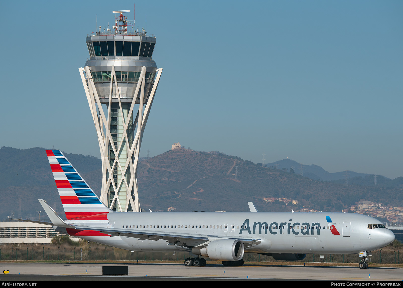 Aircraft Photo of N392AN | Boeing 767-323/ER | American Airlines | AirHistory.net #628531