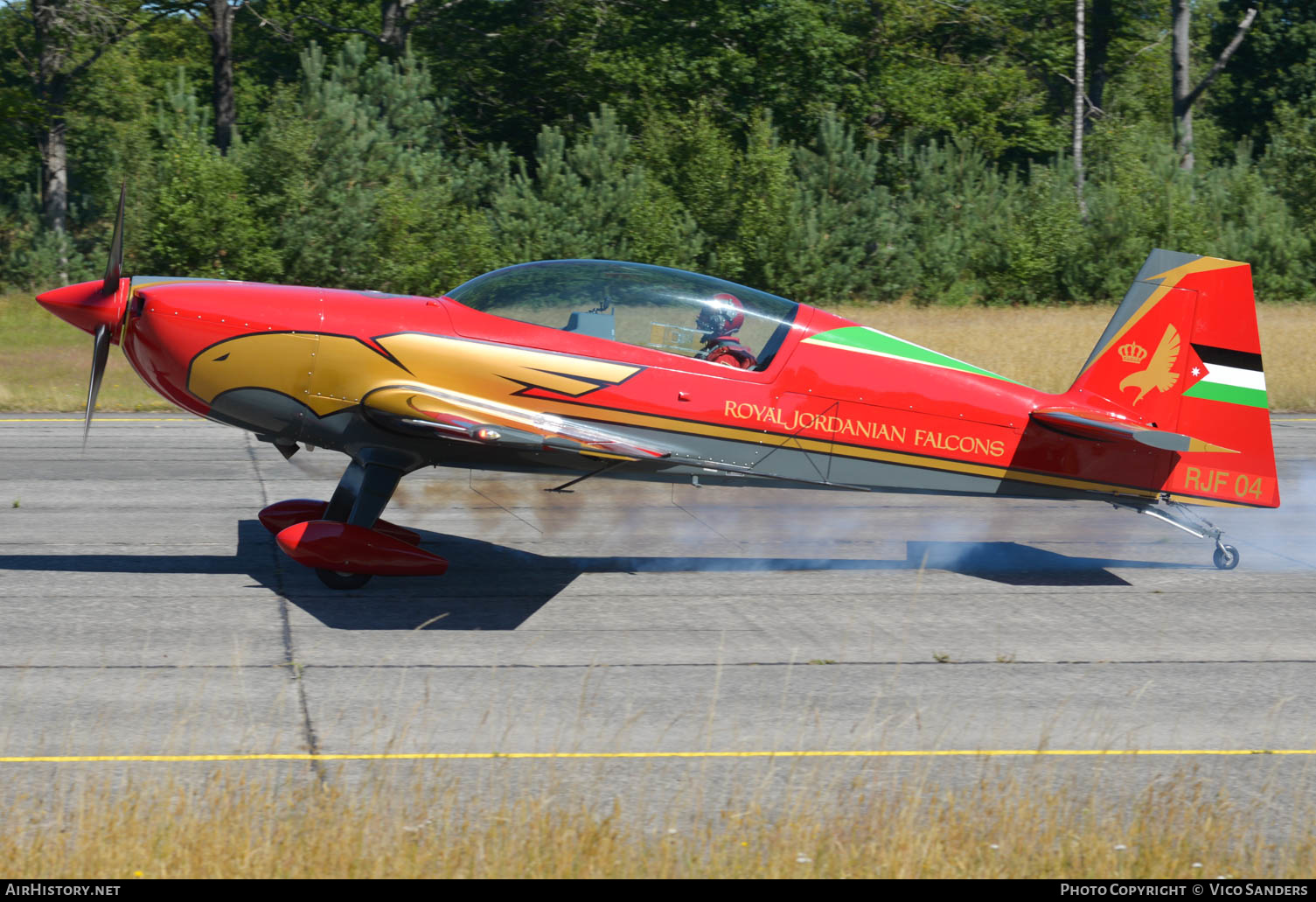 Aircraft Photo of RJF04 | Extra EA-330LX | Royal Jordanian Falcons | AirHistory.net #628536