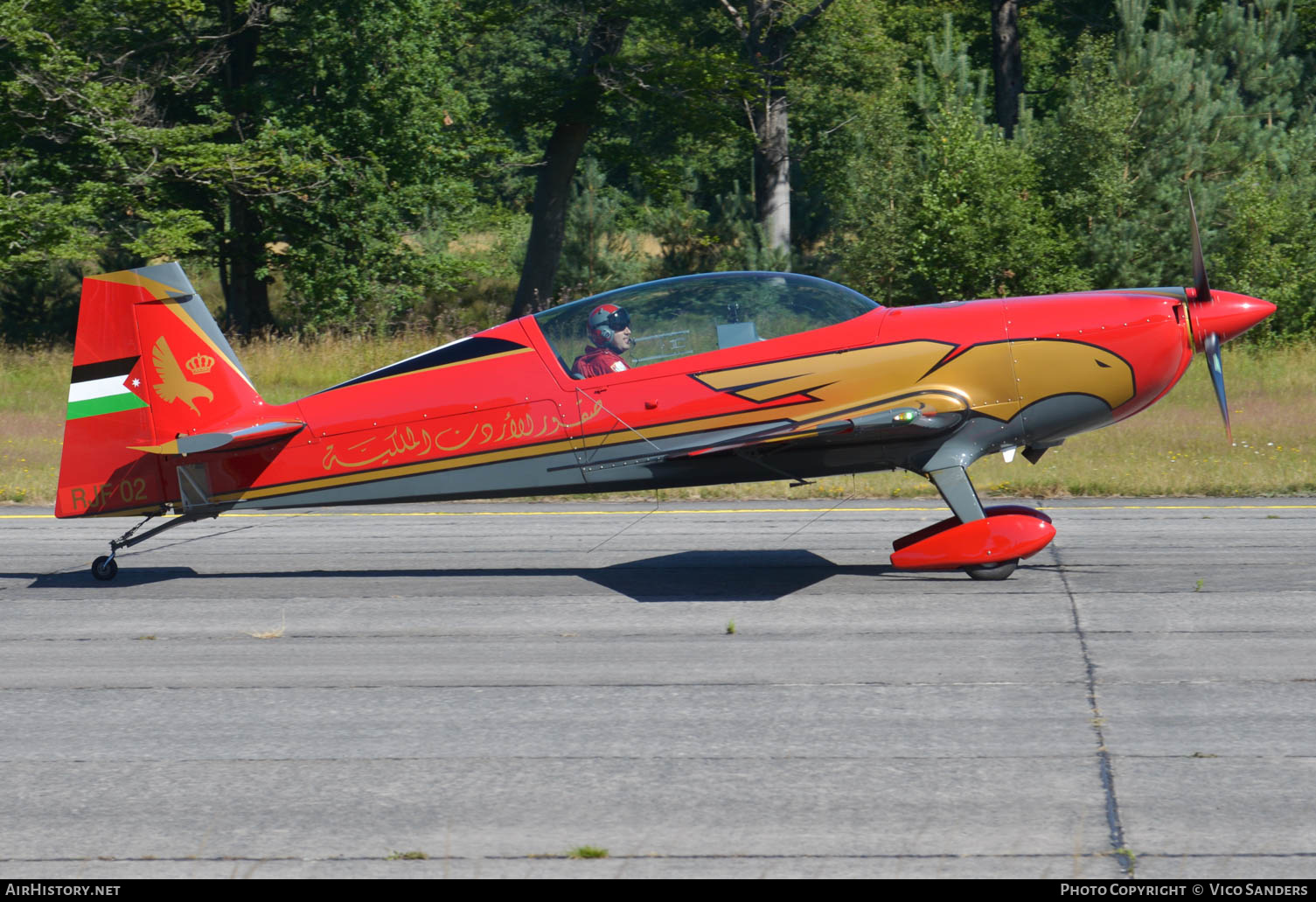 Aircraft Photo of RJF02 | Extra EA-330LX | Royal Jordanian Falcons | AirHistory.net #628551