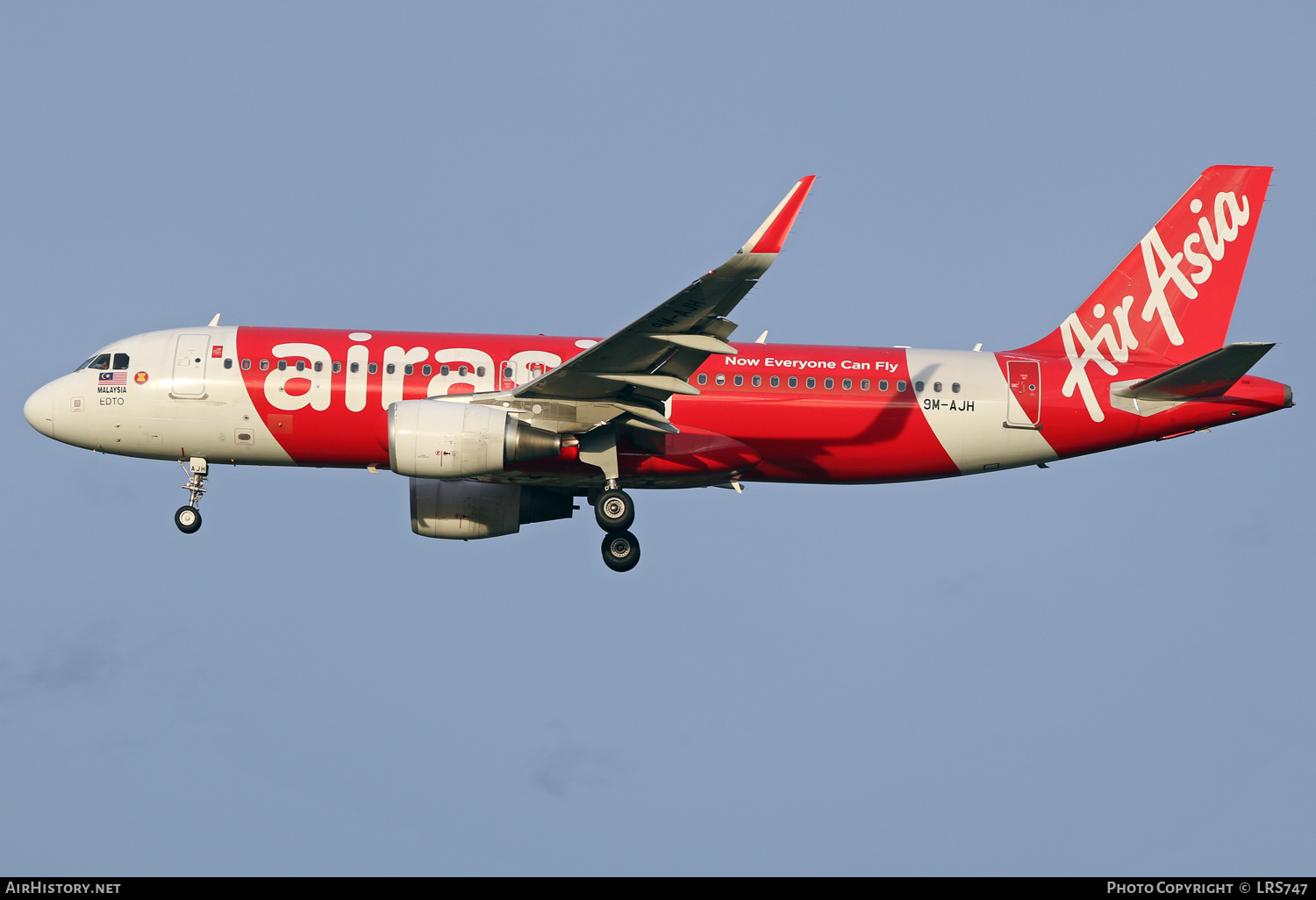 Aircraft Photo of 9M-AJH | Airbus A320-214 | AirAsia | AirHistory.net #628563