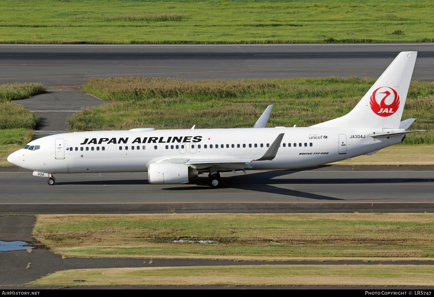 Aircraft Photo of JA304J | Boeing 737-846 | Japan Airlines - JAL | AirHistory.net #628582
