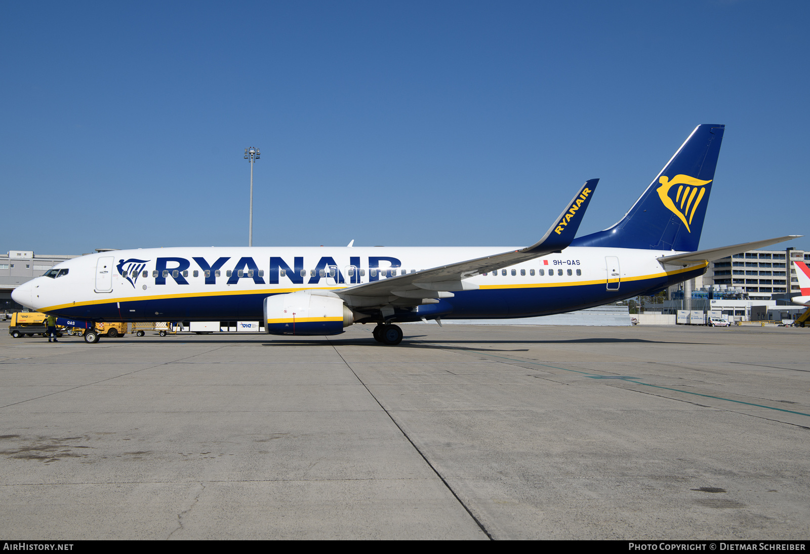 Aircraft Photo of 9H-QAS | Boeing 737-8AS | Ryanair | AirHistory.net #628707